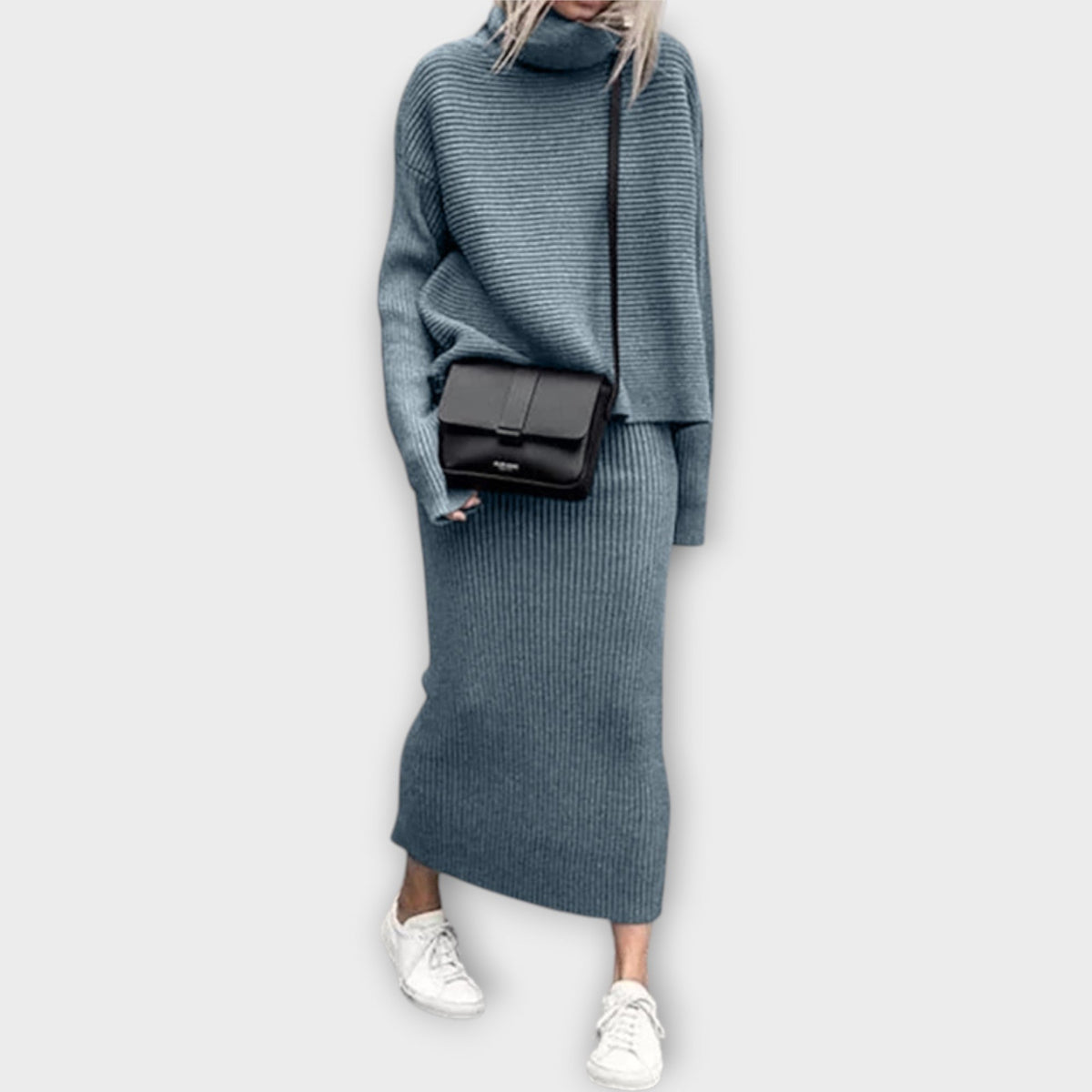 Set in Maglia con Collo Alto e Gonna