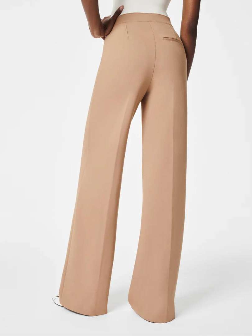 Pantaloni FitCurve™ eleganti e strutturati