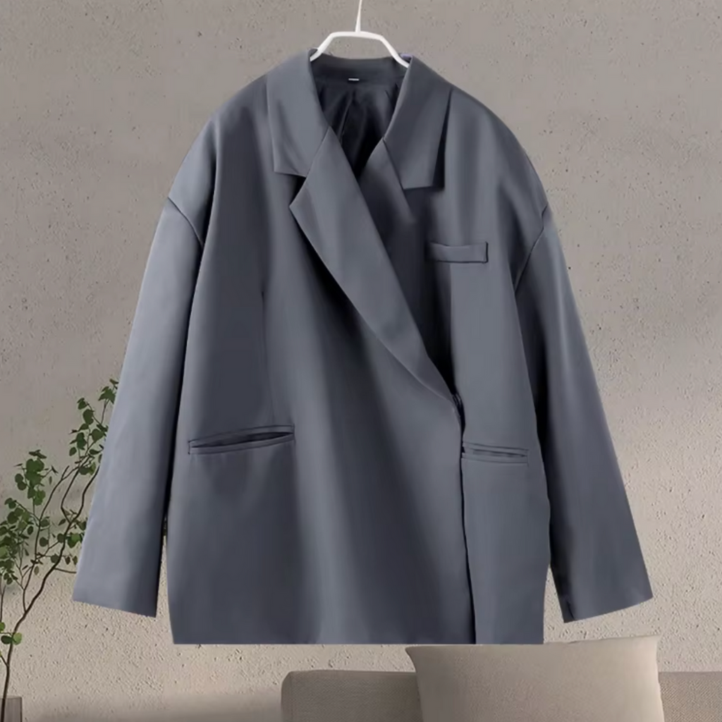 Дамски oversized блейзър с дълги ръкави, структурирана кройка и копчана закопчалка за офис