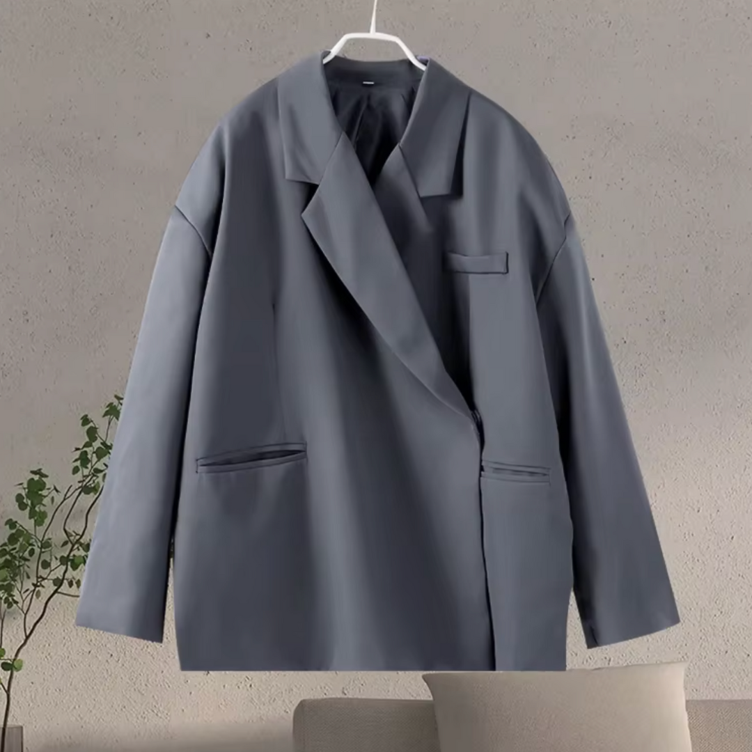 Дамски oversized блейзър с дълги ръкави, структурирана кройка и копчана закопчалка за офис