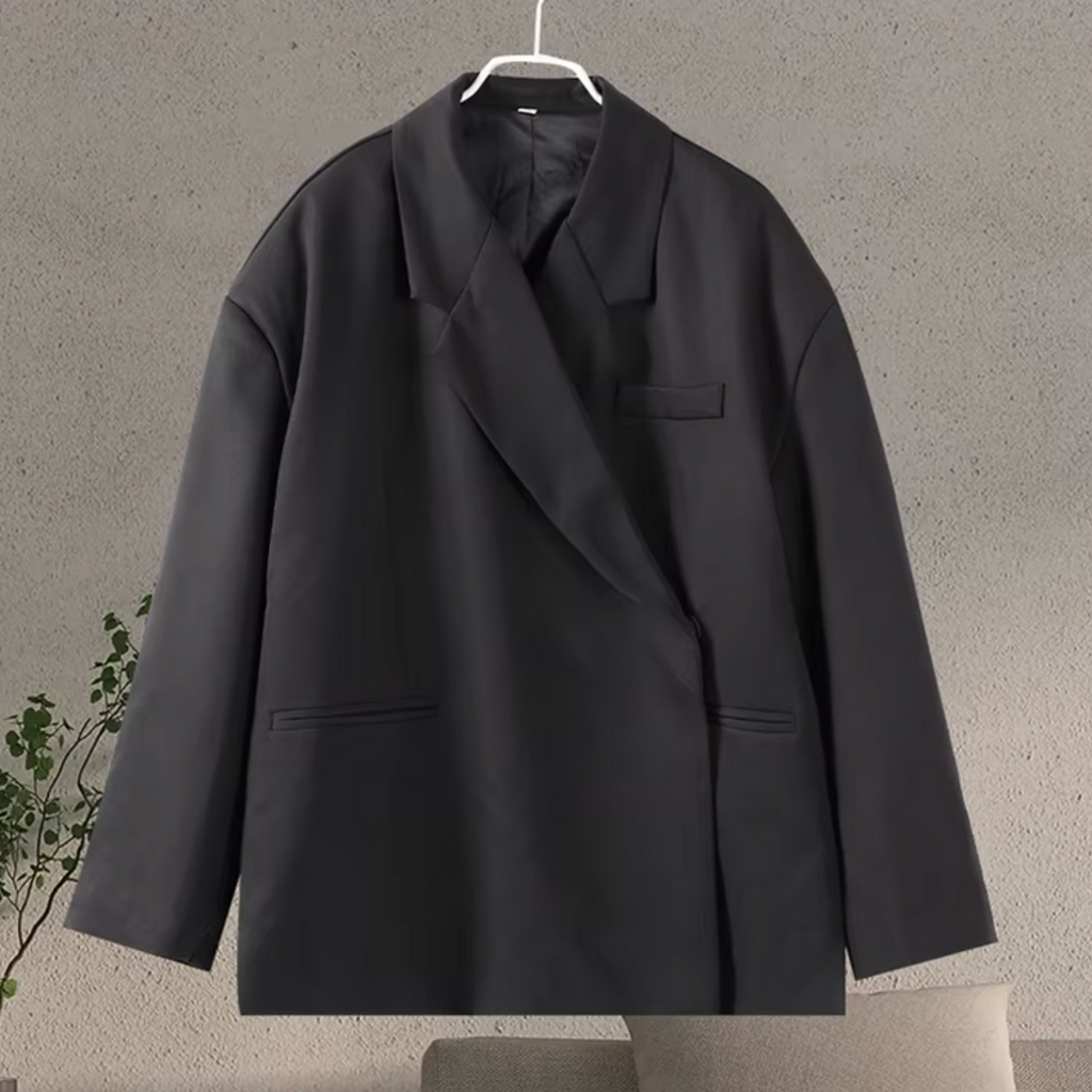 Дамски oversized блейзър с дълги ръкави, структурирана кройка и копчана закопчалка за офис