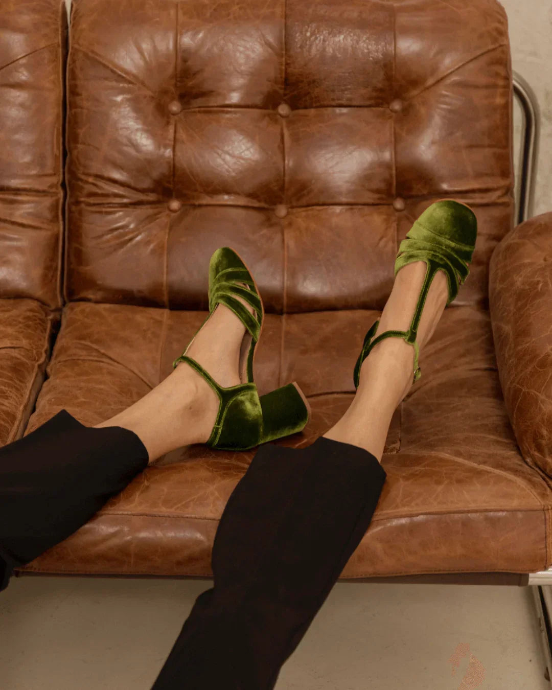Perséfone - Scarpe con cinturino a forma di T
