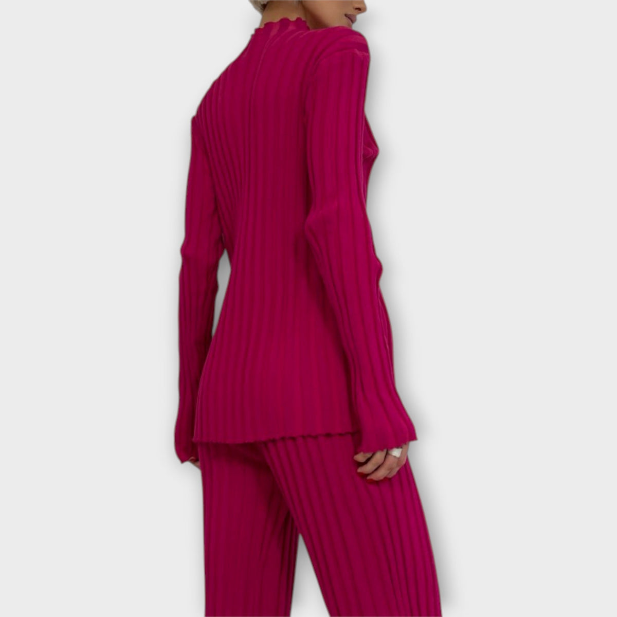 Set Maglia con Linea Moderna