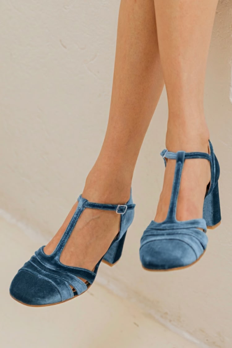 Perséfone - Scarpe con cinturino a forma di T