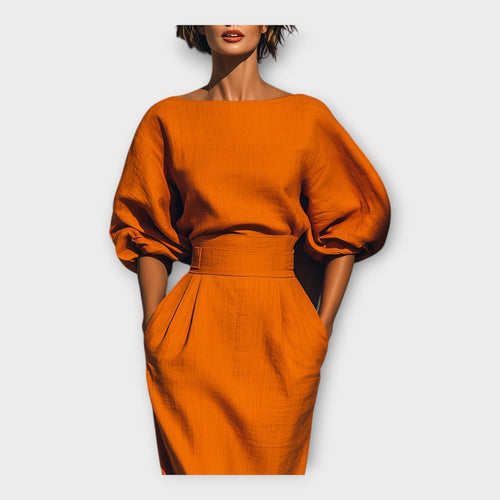 Abito elegante con design raffinato e estetica minimal