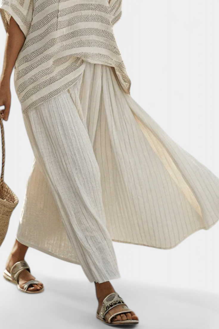 Graziella — Top a righe in bambù naturale e pantaloni in lino a gamba larga