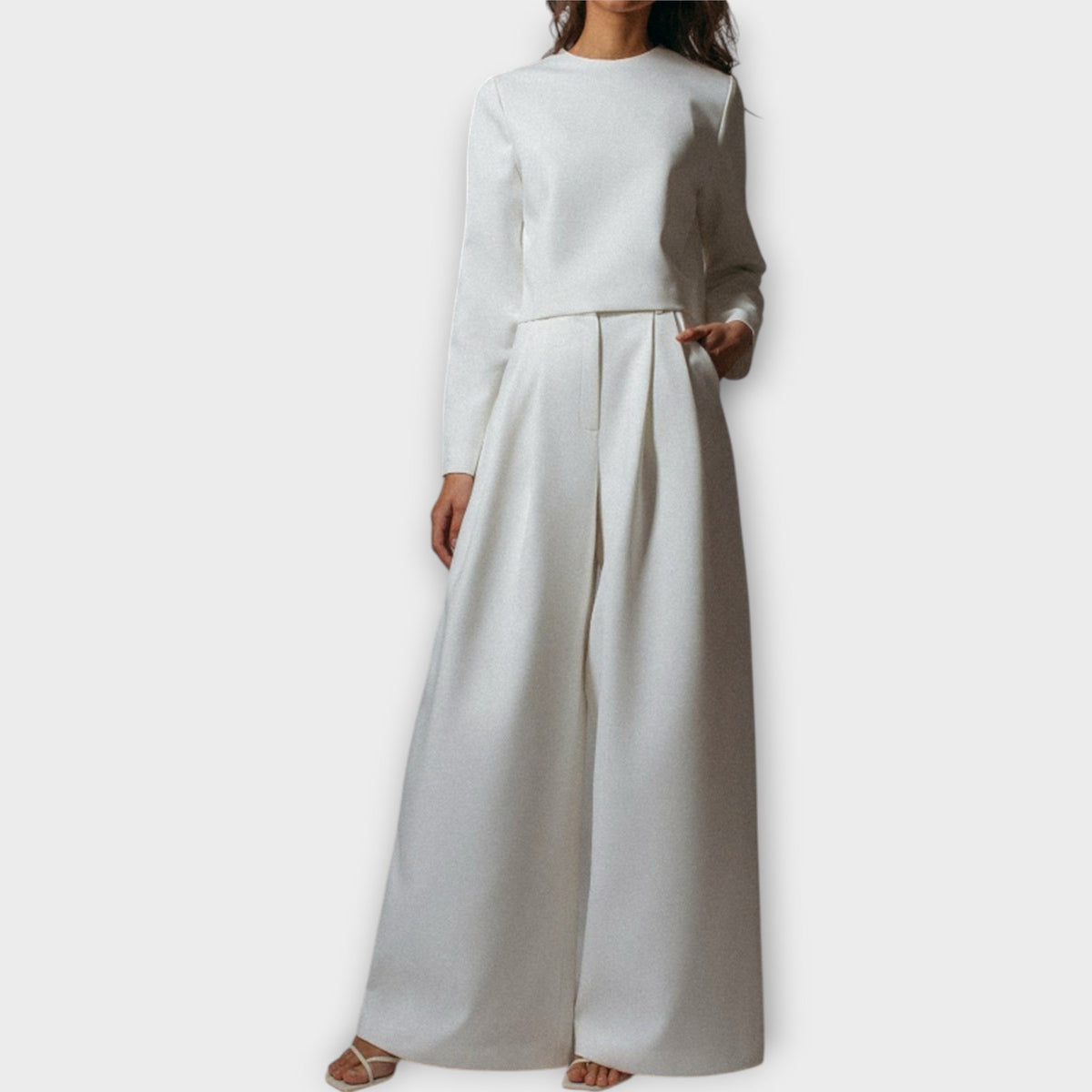 Set con Elegante Semplicità e Stile Senza Tempo