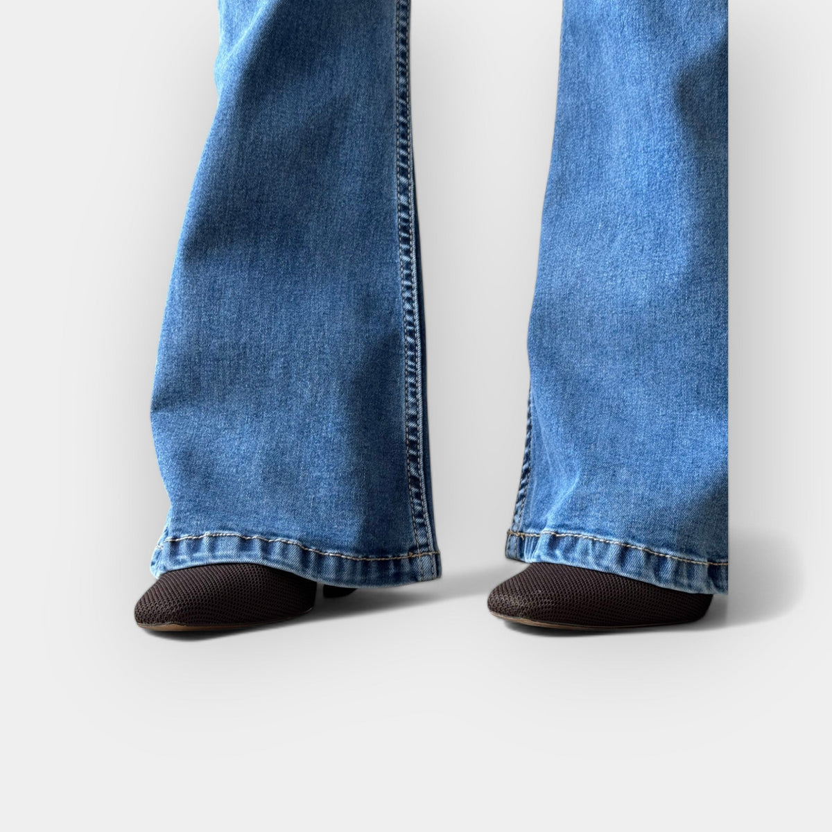 Jeans Flare a Vita Alta