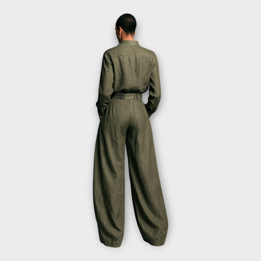 Camicia e pantaloni con eleganza senza sforzo