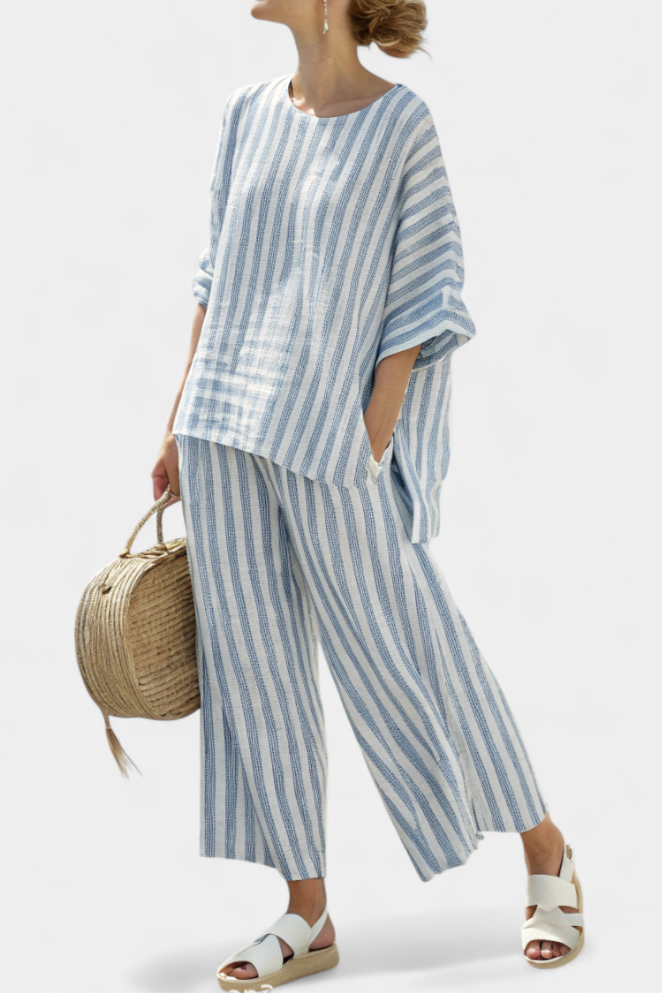 Federica — Top in lino raffinato con righe blu e pantaloni larghi