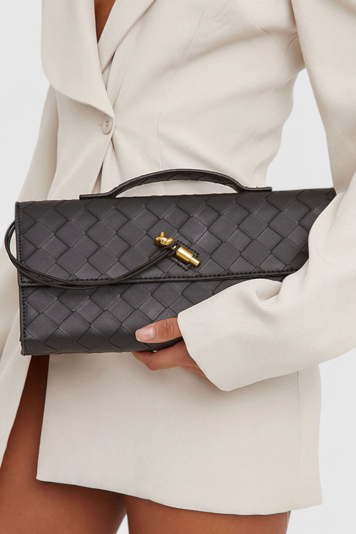 Borsa Clutch Melanie con Dettaglio di Nodo Dorato