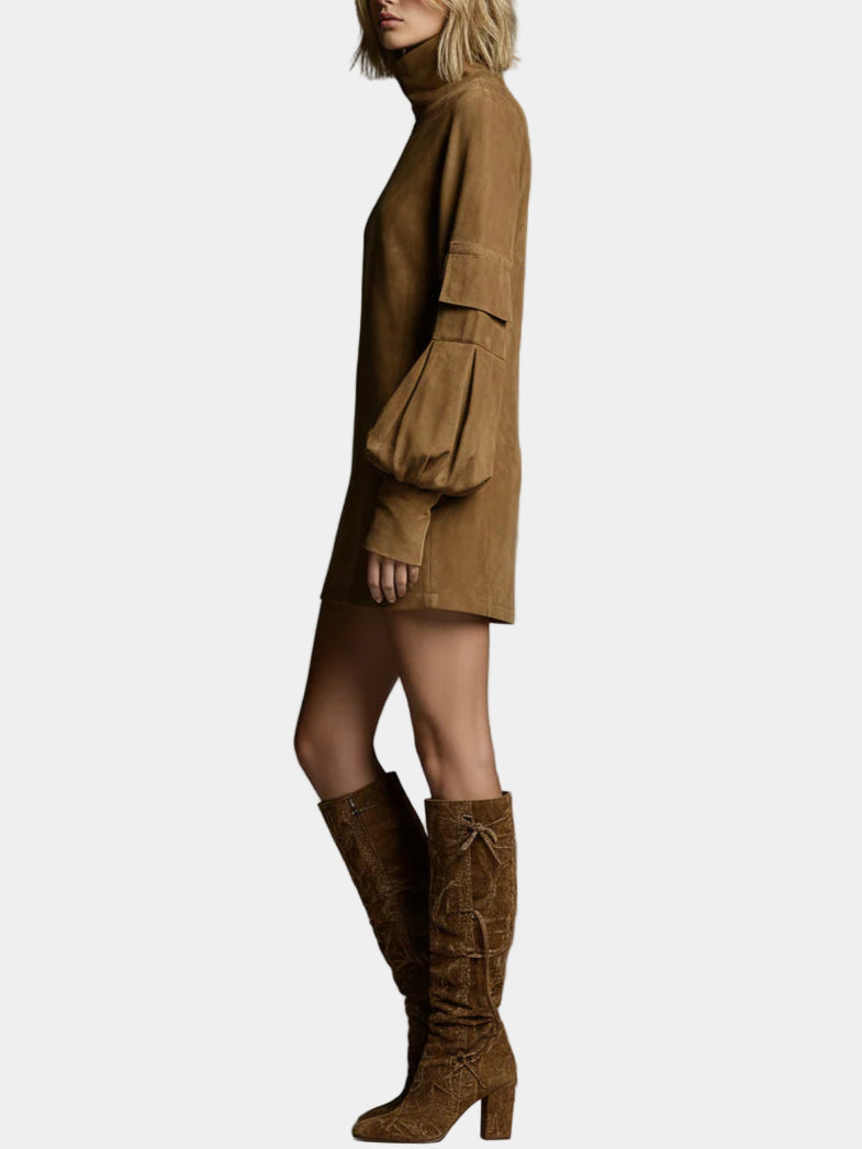Dimitra - Abito mini ampio in suede con colletto alto