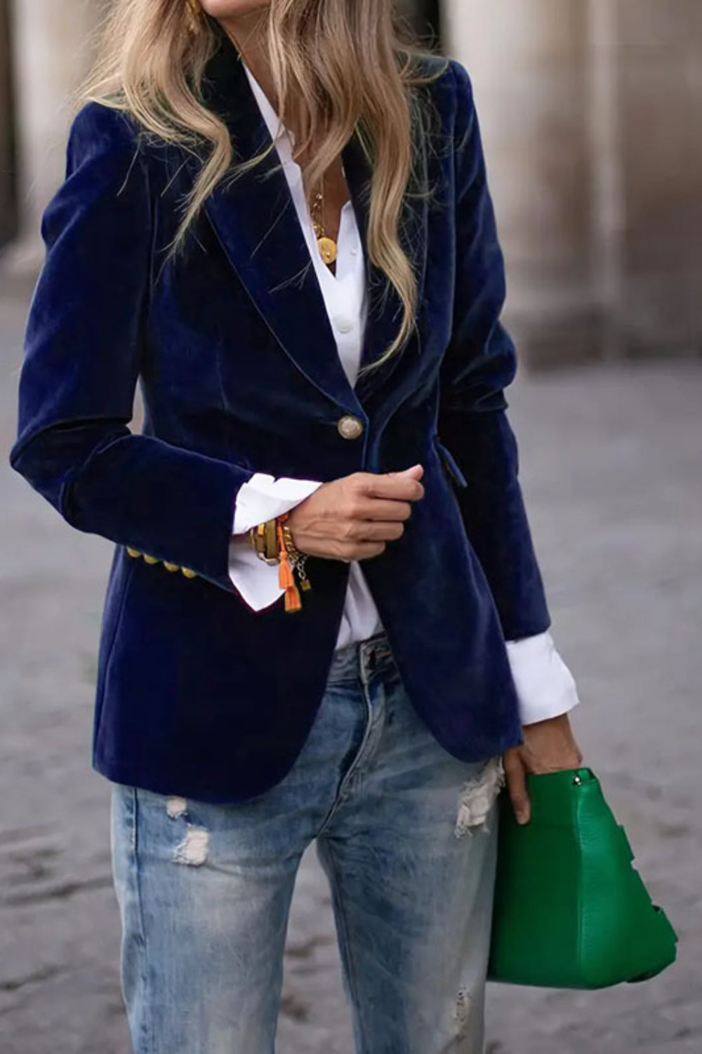 AMIRA | Сезонно яке