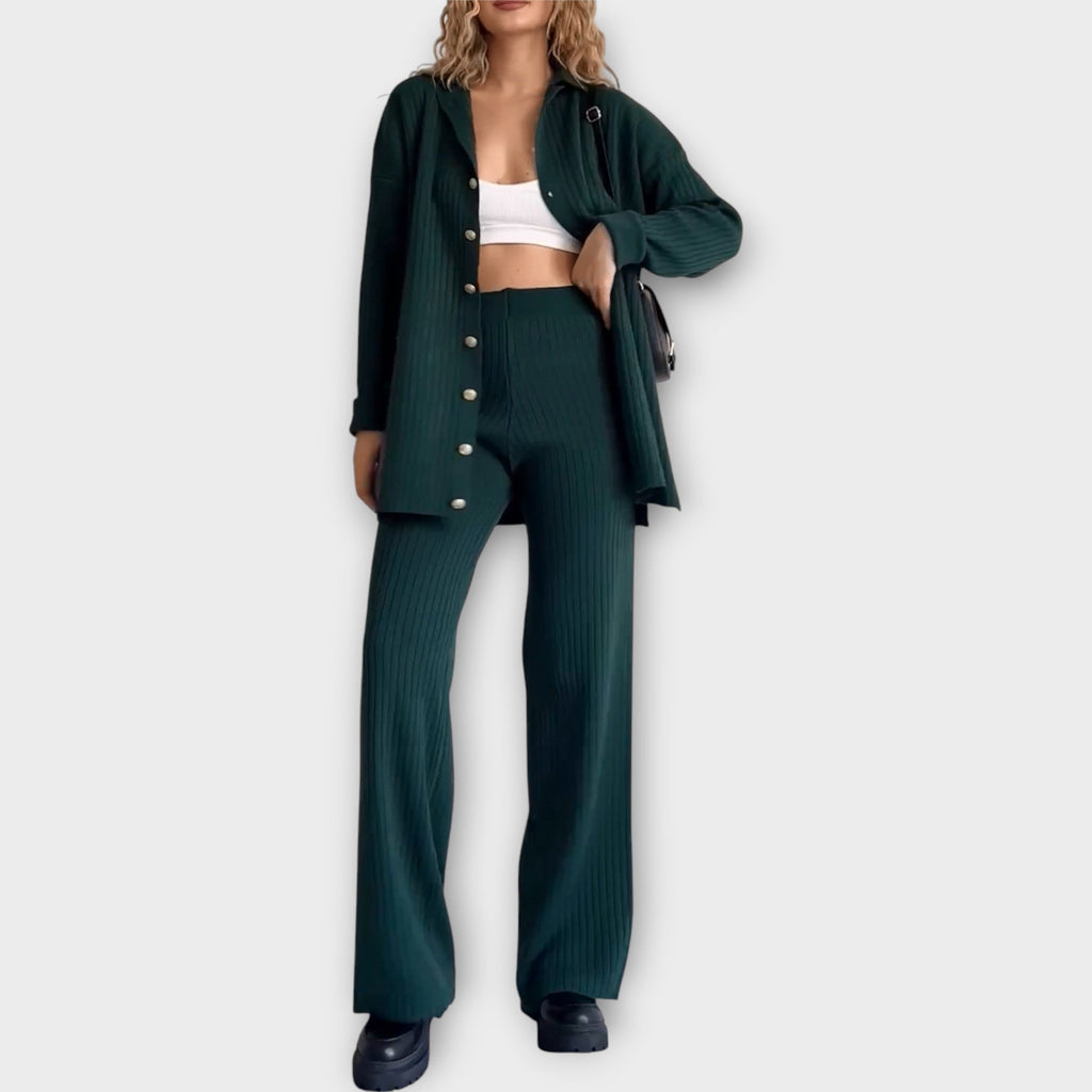 Set con Dettagli a Righe e Linea Elegante
