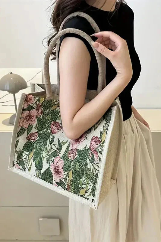 Borsa Taila in Sapone Indiano con Design Fiorito e Sostenibile