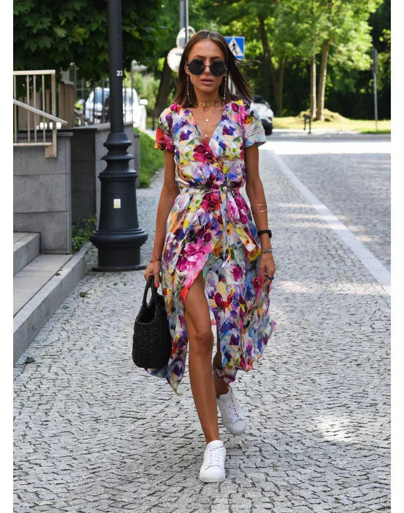 YARA | Abito elegante con linea incrociata e vestibilità flattering